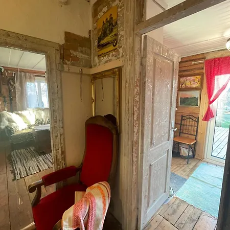 Σπίτι διακοπών Posti Tiny House With Garden